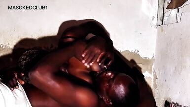 Sexyrita y Masckedclub1 se ponen sucias con BBC en sus agujeros ajustados de ébano