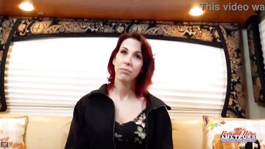 Scarlet Foxx's inked-up MILF pussy gets a sloppy rimjob & hot handjob from Jeff Lacy