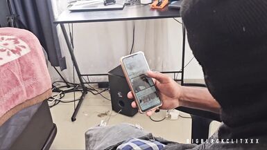 Sexy ebony MILF Ladyzeeii fucks a 21-year-old with a big ass in sexy clothes