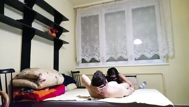 Miissoo e My Little Rice Bunny fanno un trio bollente in camera da letto.
