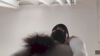 Laura de salto e The Throater: prévia de sexo bondage com MILF amarrada e fodida de quatro - 3 image