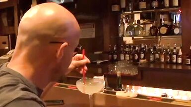 Kendra Secrets se enfrenta a la verga enorme de Slave Jeremy en una sesión brutal de sexo duro