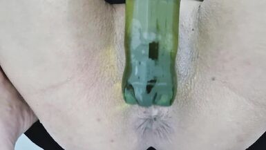 Bathroom fuck with insertions: Big Pussy Latina humiliates & fisting her pussy