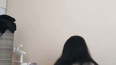 Смотри, как стройная зрелая MILF в чулках наслаждается с молодым любовником - 9 image
