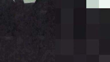 Carol Marques se deja estirar el coño apretado por una verga negra enorme mientras su cornudo cornudo la humilla - 2 image