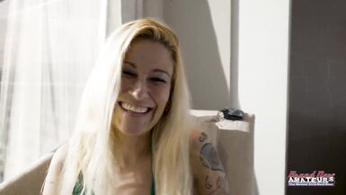 Watch Jeff Lacy pound tattooed blonde MILF Cindy Crawford with deepthroat and cum swallowing skills!