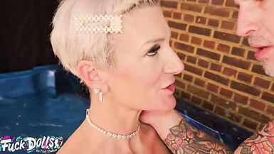La Duchesse's first time with a repairman - Paul Stalker fucks her pussy outdoors