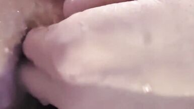 Sexygamermomma's dirty talk leads to her squirting three times on video call