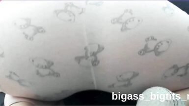 Bigass_bigtits_milfin kıvrımlı deve toynağıyla sıcak solo oyunu