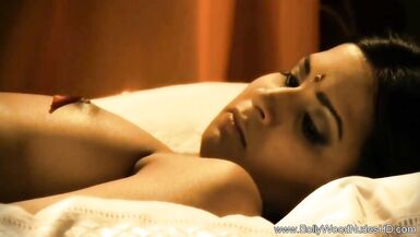 India, the hot and sexy Indian MILF, teases her desi girlfriend in solo session