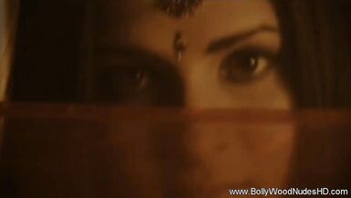 India, the hot and sexy Indian MILF, teases her desi girlfriend in solo session