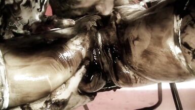 Jay R e Jodie James enlouquecem com peitos sujos and sexo selvagem no MESSY PORN!!!