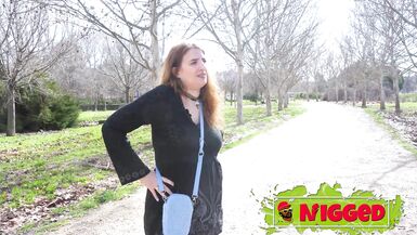 Mira cómo Gemma Gomory adora una BBC en acción interracial con sus tetas naturales rebotando
