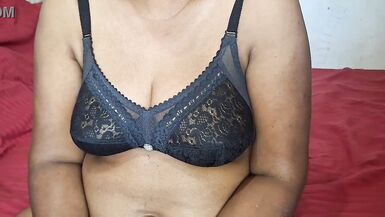 POV vidéo dune petite MILF asiatique qui séclate avec son mec