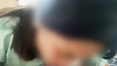 大奶 Pinay 摩洛伊斯兰解放阵线的妻子在她的大屁股里得到了一个热中出