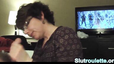 Veja essa MILF divorciada sendo detonada em sex tape caseiro - 6 image