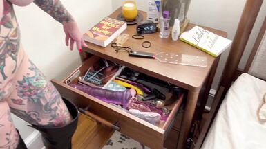 Watch Carrie Capri's Thick Body Bounce While She Masturbates with a Huge Dildo