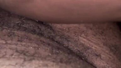 Lily and Bliss001 - エボニー系熟女2人が天然おっぱいと尻を弄られ激しくハメられ喘ぐ