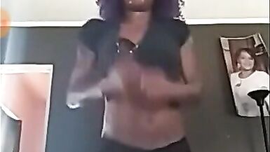 Watch Petite's tight ass twerk while she sweaty-matures in a black bikini