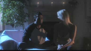 La chatte serrée de Hannah Harper doigtée et gorge profonde par Billy Glide