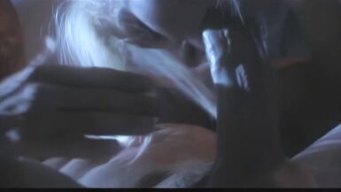 Hannah Harperın sıkı kedisi Billy Glide tarafından parmaklanıyor ve boğazına kadar sokuluyor