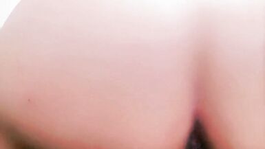 Hot MILF Milla masturbates with a thick dildo & cums hard in tight pussy