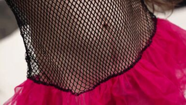 Maya bekommt ihren engen Arsch von Mr. Andersons riesigem Schwanz beim ersten Anal-Casting durchgenommen