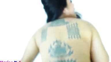 Sieh dir das echte Sex-Tape von Asian MILF Ragnar an - ihre enge Muschi vollgespritzt - 5 image