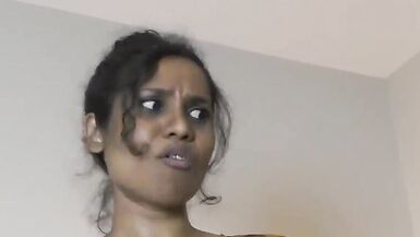 UNE MAMAN SURPREND SON FILS LASCIF EN TRAIN DE RENIFLER SON PANTALON