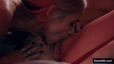 Liv passionately kissed her Stepmom - 13 image