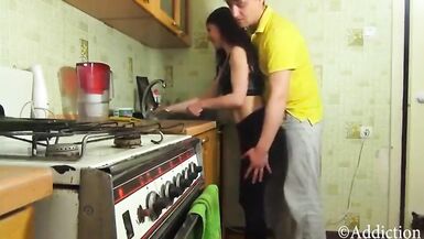 Son rubs on mamas a-hole til that guy cums - 2 image