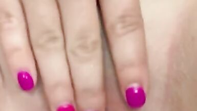 Un po di gioco rapido con i biscotti rosa e una presa in giro del pene finto - 3 image