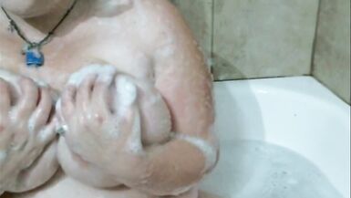 Nerdy Beauty Bathroom Water for Sale big beautiful woman Biggest Bra Buddies Shaggy mother Id like to fuck Plays w Soapy Toys - 4 image