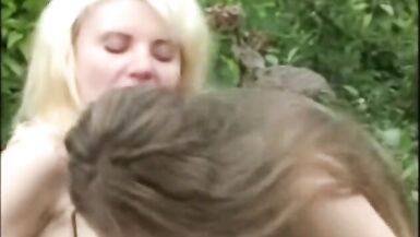 Brounwen to Russian Gals Naked in the Garden - 4 image
