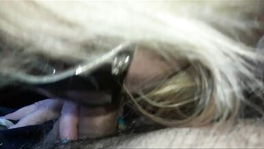 Maman a payé une course en taxi avec un service dappel doffres