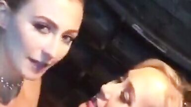 Les adolescentes lascives et dilettantes aiment les jocks de grande taille