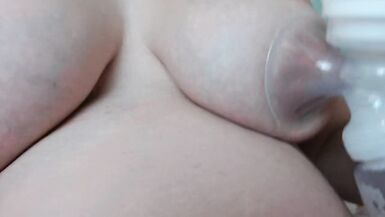 Tirer son lait pendant la période de grossesse à 9 mois - 4 image