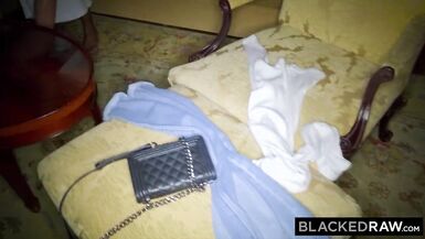 BLACKEDRAW Adolescente em idade legal copula com a BBC para se vingar do ex - 2 image