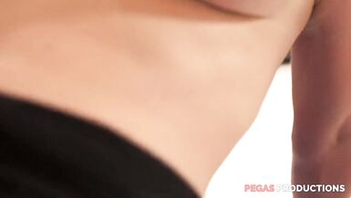 Pegas Productions - Une MILF Se Fait Péter La Cenne - 13 image
