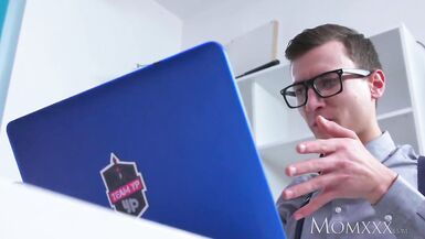 MOM Blonde big tits Milf sucks massive geek cock - 5 image