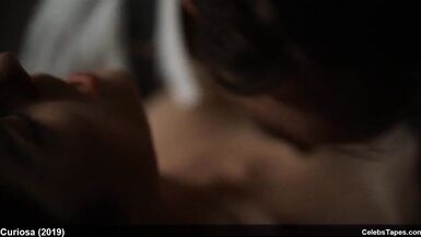 Amira Casar, Camelia Jordana et Noemie Merlant nues et orgies - 13 image