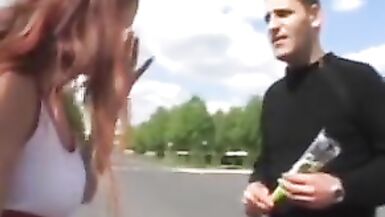 Une star du porno française qui se tape une fan