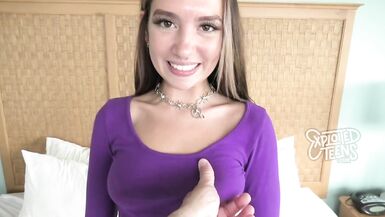 Toute nouvelle adolescente dâge légal de 5 pieds et 95 livres fait son premier film porno. - 4 image