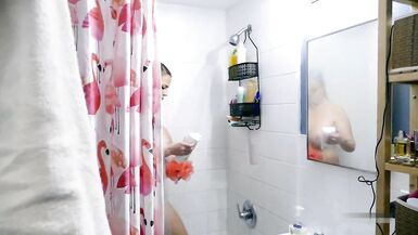 Oh Dio, la mamma ha lasciato la porta aperta - 1 image