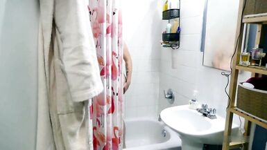 Oh Dio, la mamma ha lasciato la porta aperta - 3 image