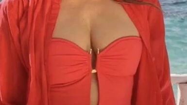 Cum For Pumping Sexy mother I'd like to fuck Elizabeth Hurley, Jerk Off Defiance - 1 image