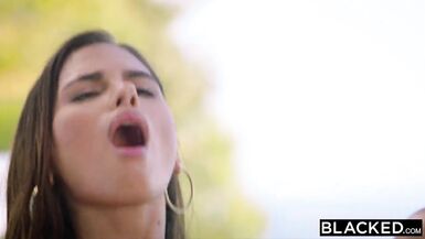 BLACKED Seducente capelli bruni non può negare le sue voglie di BBC - 11 image