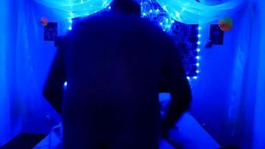 MANGER LA CHATTE VOIR - 1 image