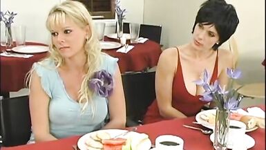 Danni Ashe (Parody) Sex & the Milk Cans