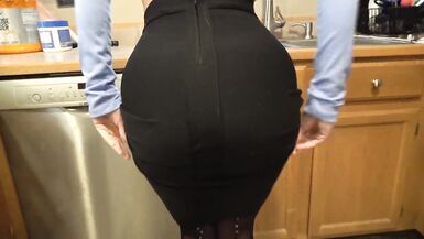 Hard bodied mother i'd like to fuck with large wobblers stuffed by bodybuilder! - 2 image